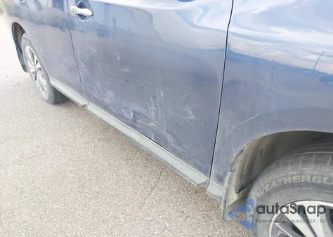 2017 Nissan Pathfinder S z USA, uszkodzony, nr VIN 5N1DR2MMXHC659449